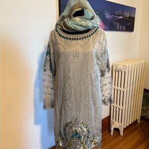 Embroidered Silver-Tone Beaded Tunic Dress with Scarf
